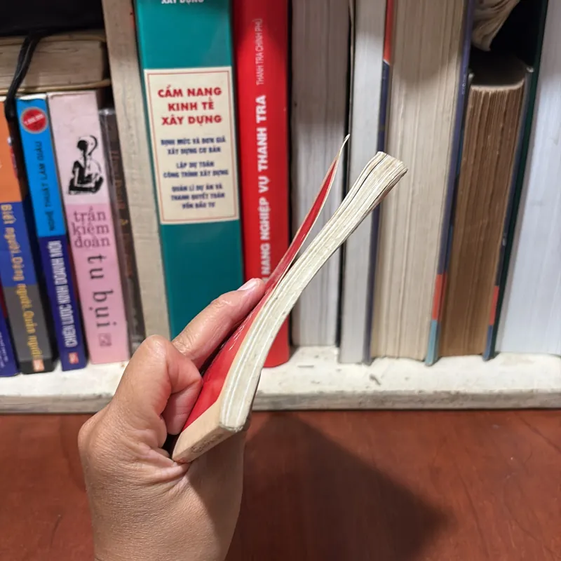 II Văn Học Nước Ngoài: Cánh Buồm Đỏ Thắm - ALếchXanĐrơ Grin - 2006 756743