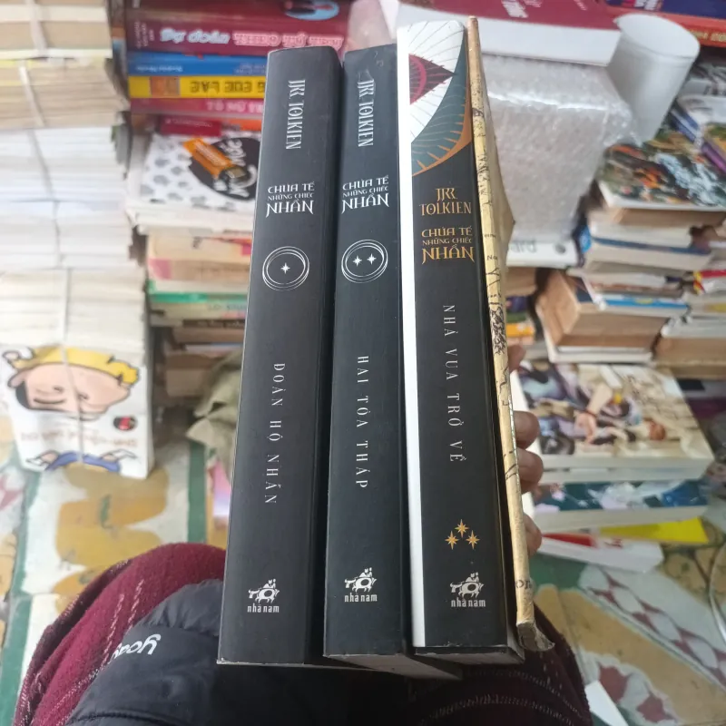 Chúa tể những chiếc nhẫn- J.R.R.Tolkien 791721