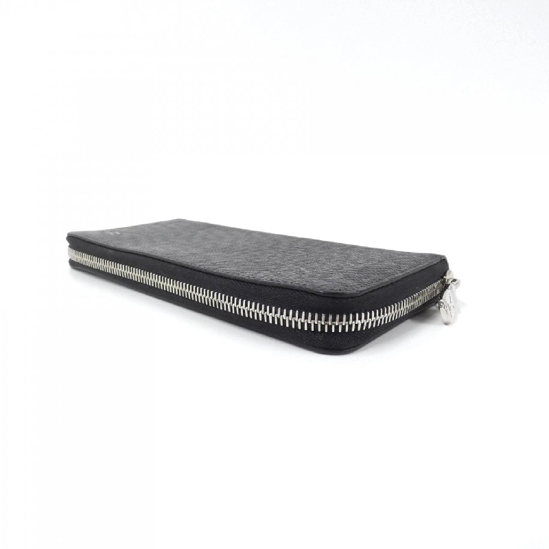 Ví Louis Vuitton Taiga Zippy Wallet Vertikal M30503 622081