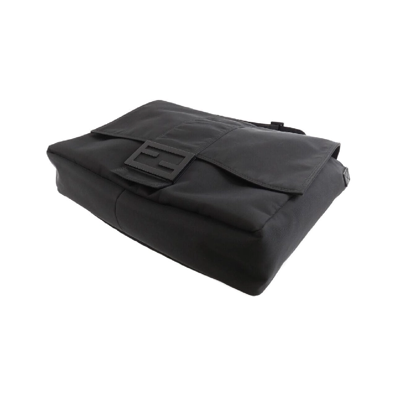 Túi xách vai Fendi Baguette Messenger Large 7VA536 AG0P 608640