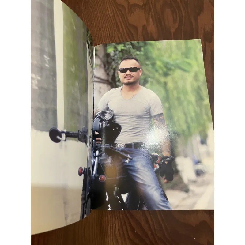 Bên kia Bức tường - Trần Lập 1006956