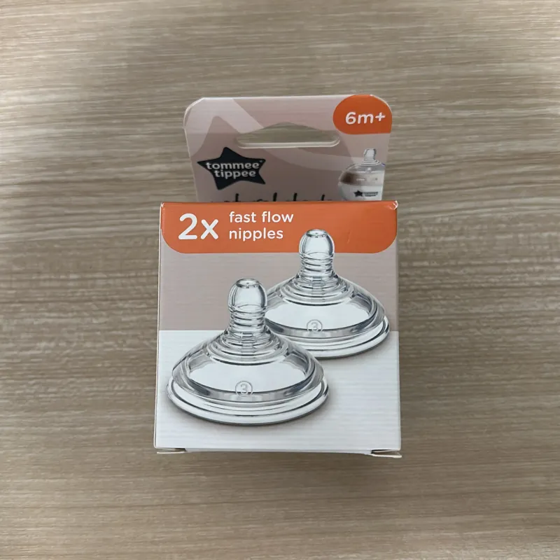 Núm ti Tommee Tippee Natural Start silicon siêu mềm tự nhiên size 6 tháng 994687