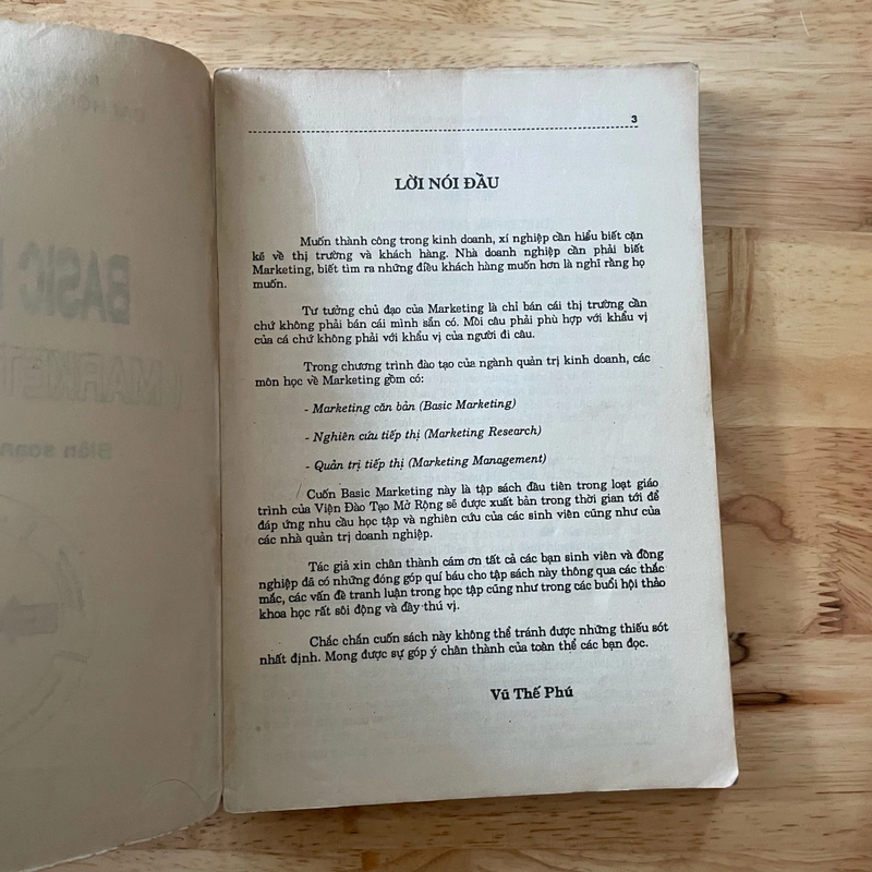 II Tựa sách: Basic Marketing (Marketing Căn Bản) - GS. Vũ Thế Phú - 1994 469411