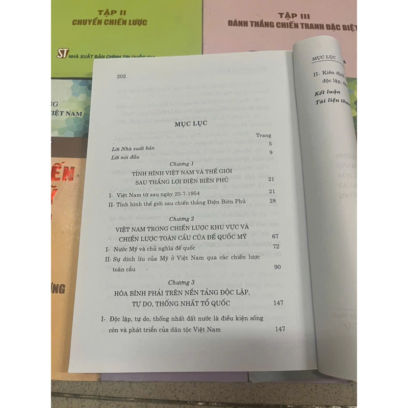 LỊCH SỬ KHÁNG CHIẾN CHỐNG MỸ CỨU NƯỚC 1954-1975 (9 TẬP) 531933
