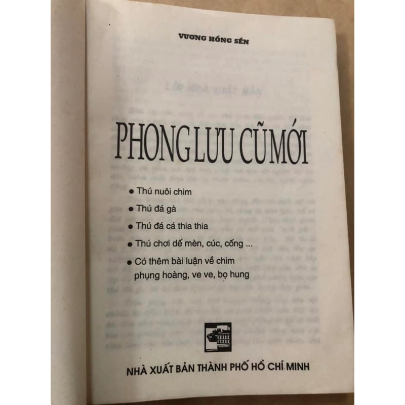 Lô sách khảo cứu của học giả Vương Hồng Sển 306438