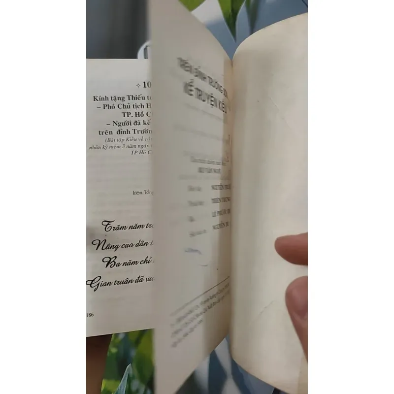 [XƯA] Trên Đỉnh Trường Sơn Kể Truyện Kiều (1999) - Trương Nguyên An 798340