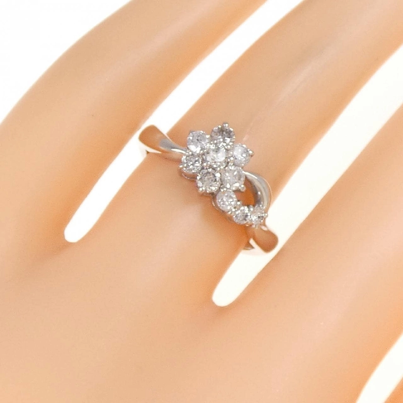 Nhẫn kim cương hoa PT900 0.50CT 669819