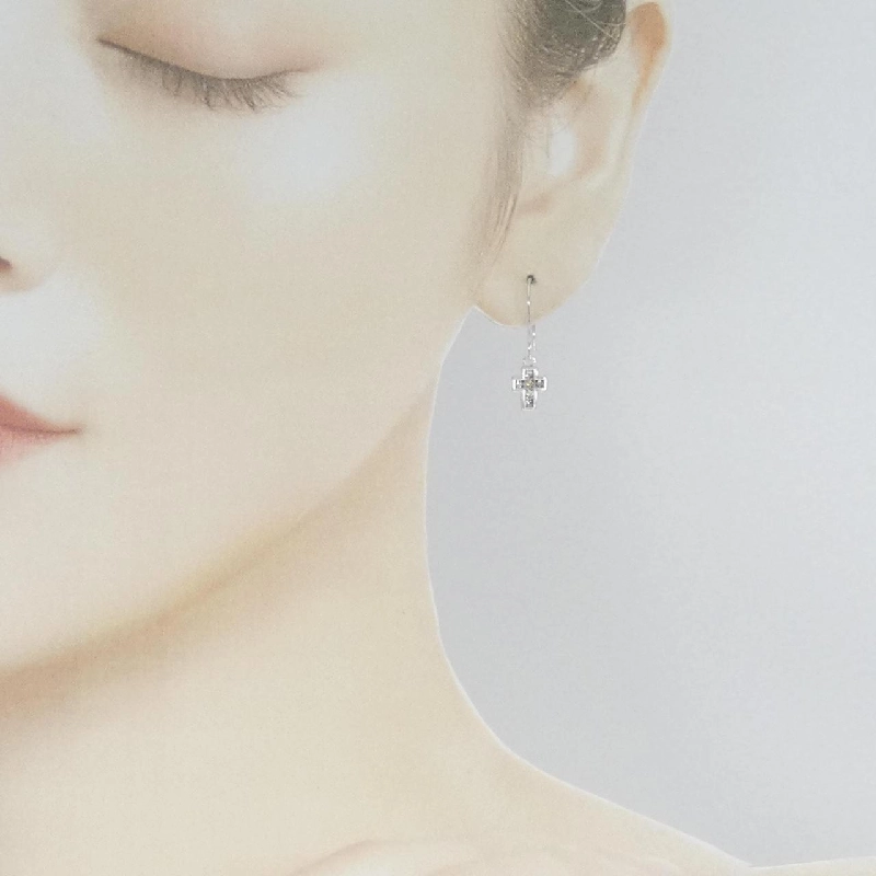 K18WG Bông tai kim cương hình chữ thập - Hàng hiệu chính hãng 871718