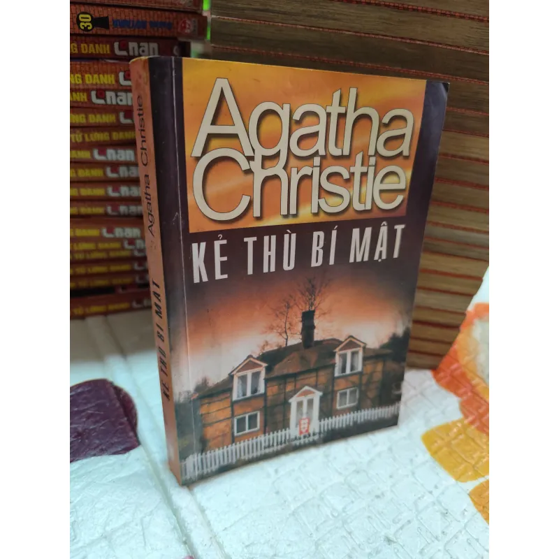 KẺ THÙ BÍ MẬT – AGATHA CHRISTIE - k4 1019113
