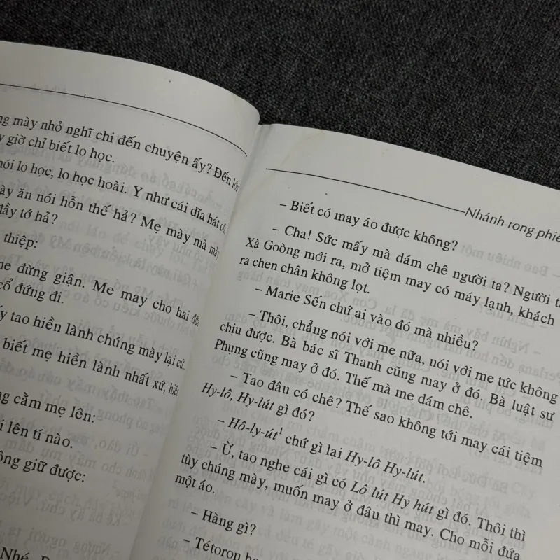 Nhánh rong phiêu bạt - Võ Hồng 1023255