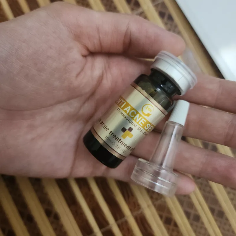 Thuốc trị mụn  569642