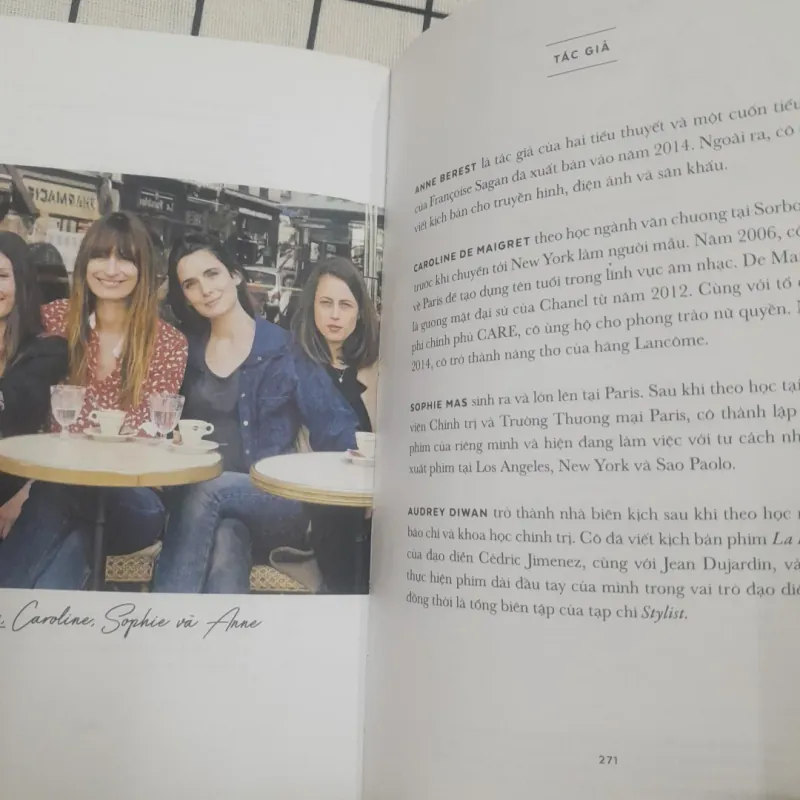 Phong cách Sống Như Người PARIS. Tg. Anna, Audrey, Caroline và Sophie. Nxb Thế Giới 2018 714820