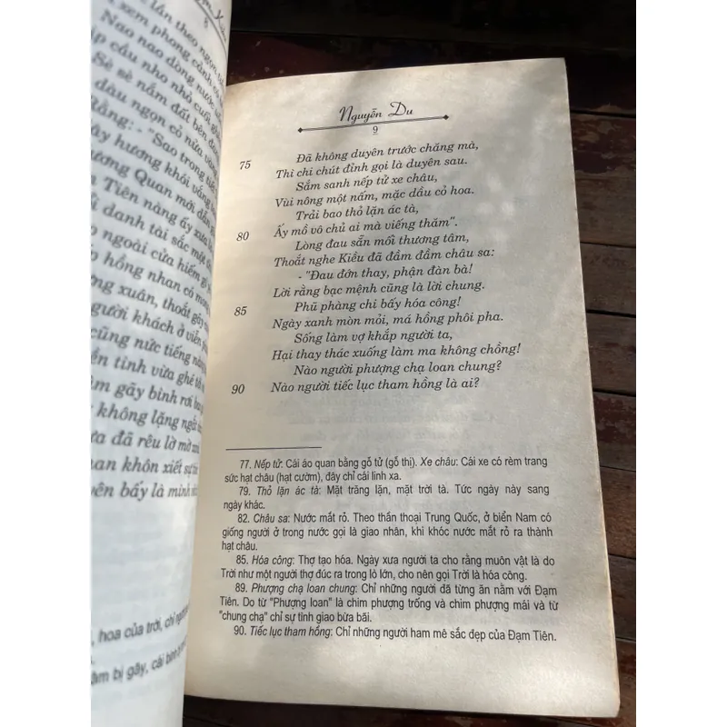 Truyện Kiều - ẤN PHẨM KỈ NIỆM 250 NĂM NGÀY SINH ĐẠI THI HÀO NGUYỄN DI 707064