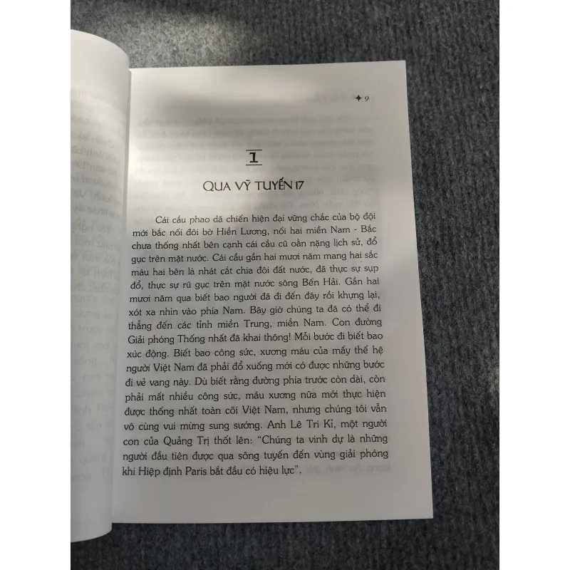 HAI TUYẾN CỜ. MỘT THỜI ĐỂ NHỚ (TRUYỆN KÝ) 570682