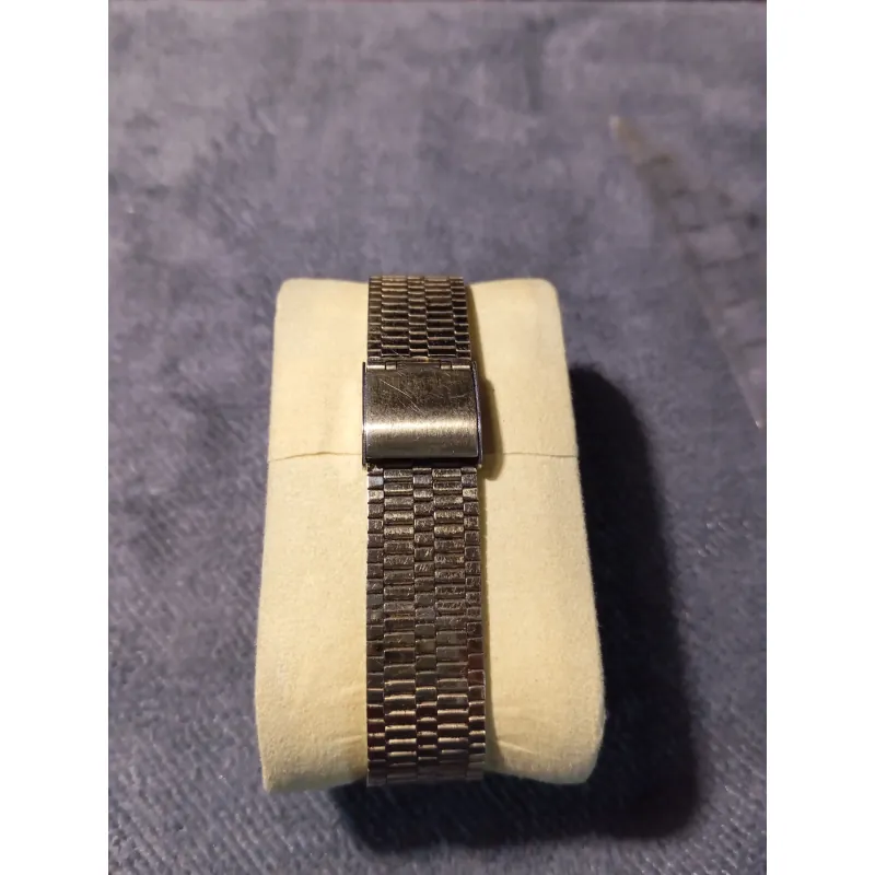 Đồng hồ si nhật bản Orient dáng tank bọc vàng cả dây khoaast 751891