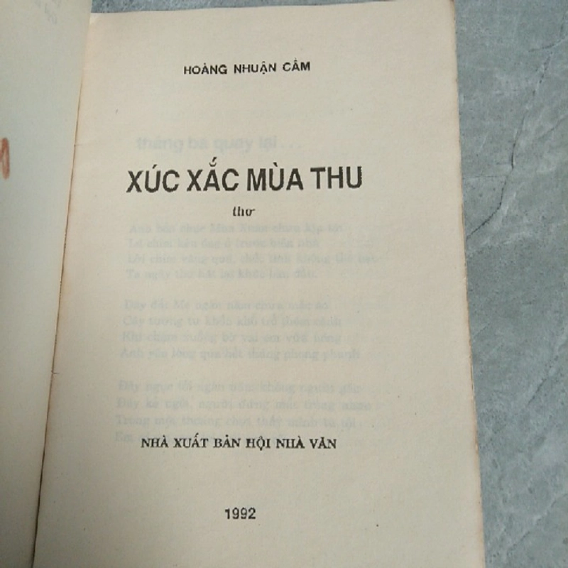 THƠ XÚC XẮC MÙA THU - Hoàng Nhuận Cầm 256448