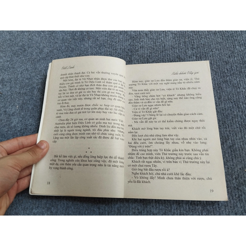 BIỂN KHƠI VẪY GỌI - VIẾT LINH 469833
