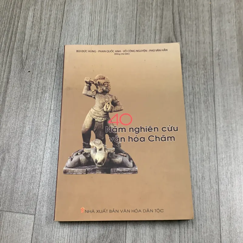 40 năm nghiên cứu văn hoá chăm. 3a1 757028