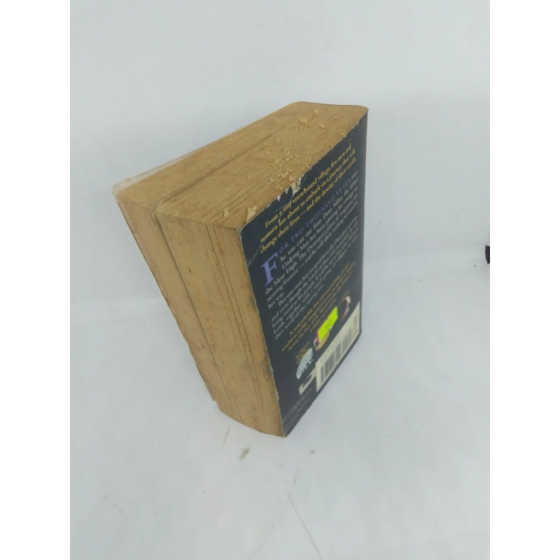 Across the Face of the world Russell Kirkpatrick mới 80% ố HCM2711 912601