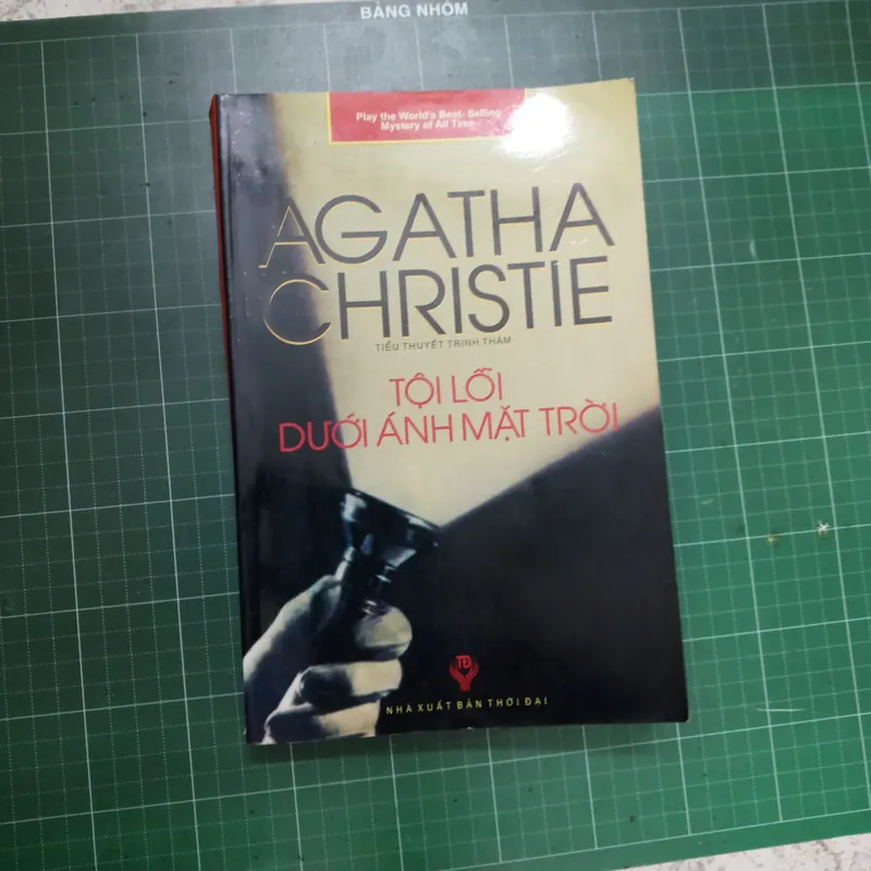 Tội lỗi dưới ánh mặt trời - Agatha Christie 591721