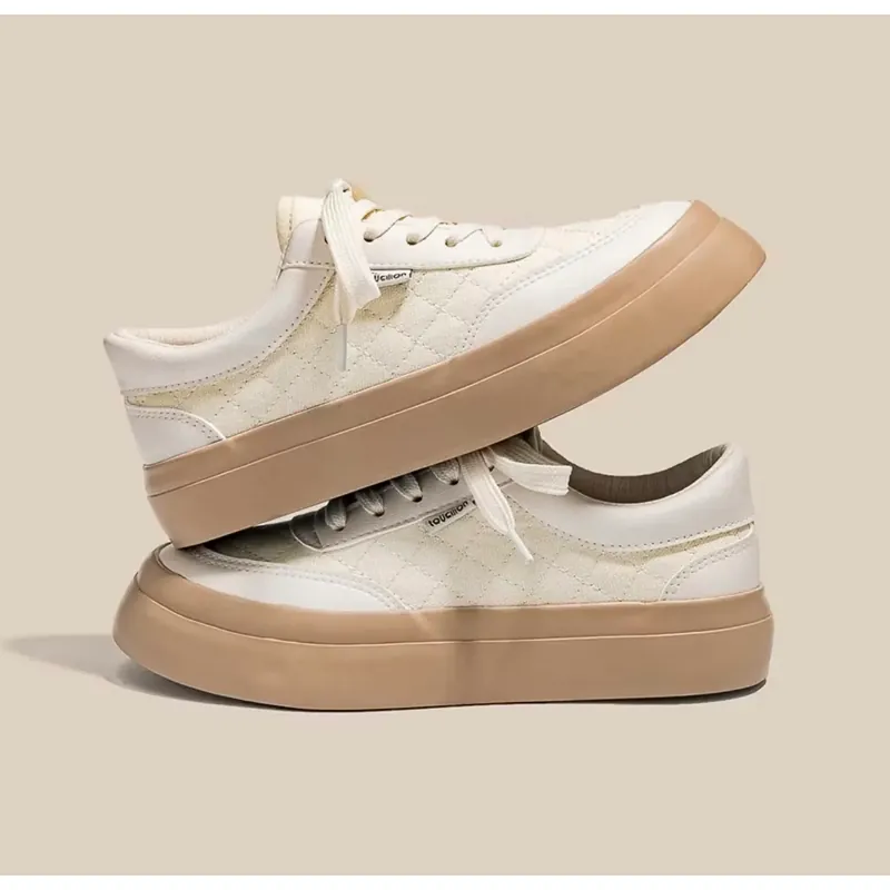 Giày thể thao màu be size 37 tặng kèm vớ trắng 595409