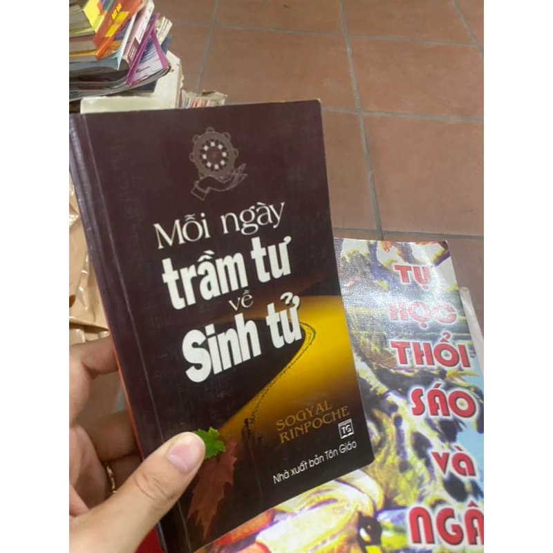 Sách Mỗi ngày trầm tư về sinh tử 311898