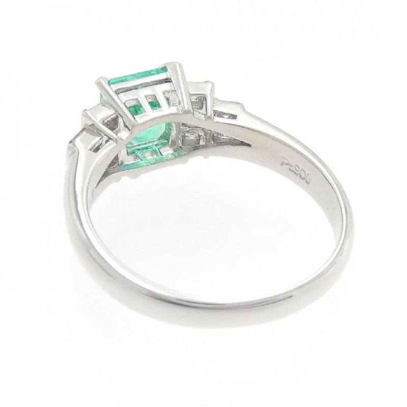 Nhẫn Emerald PT900 1.02CT 668214