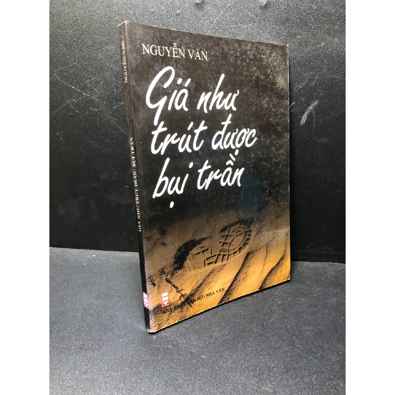 Giá như trút được bụi trần Nguyễn Văn năm 2005 mới 80% ố nhẹ HCM1611 437065