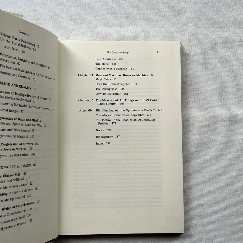 The Creative Loop: How The Brain Makes A Mind - Erich Harth   992610