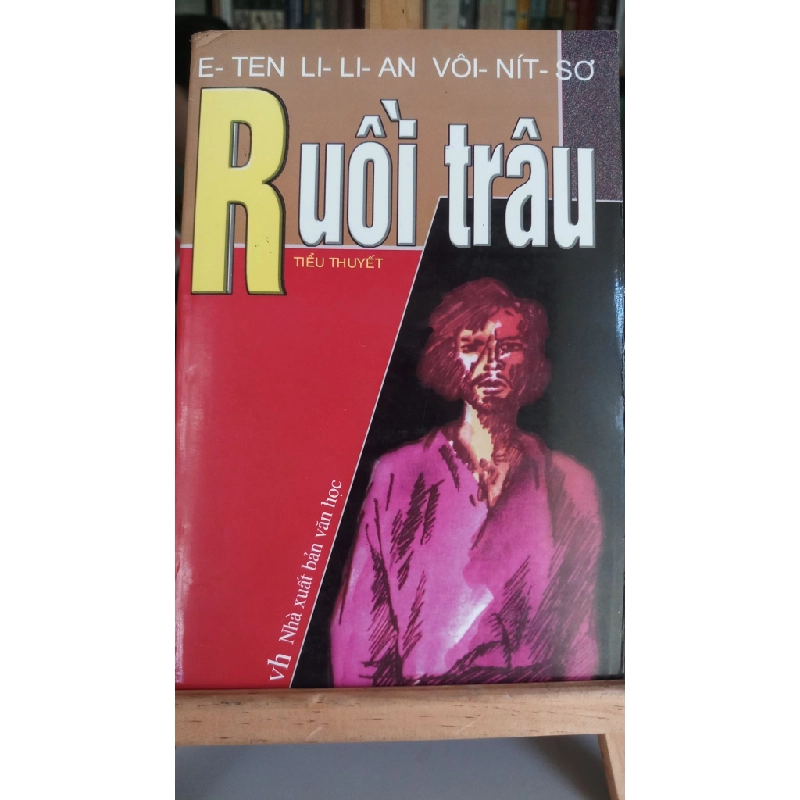 [Phiên Chợ Sách Cũ] Ruồi trâu 2005 - E-Ten Li-li-an Vôi-nít-sơ 0506 467109