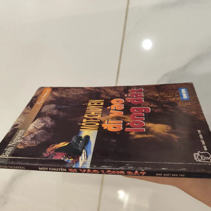 Một chuyến đi vào lòng đất 576833