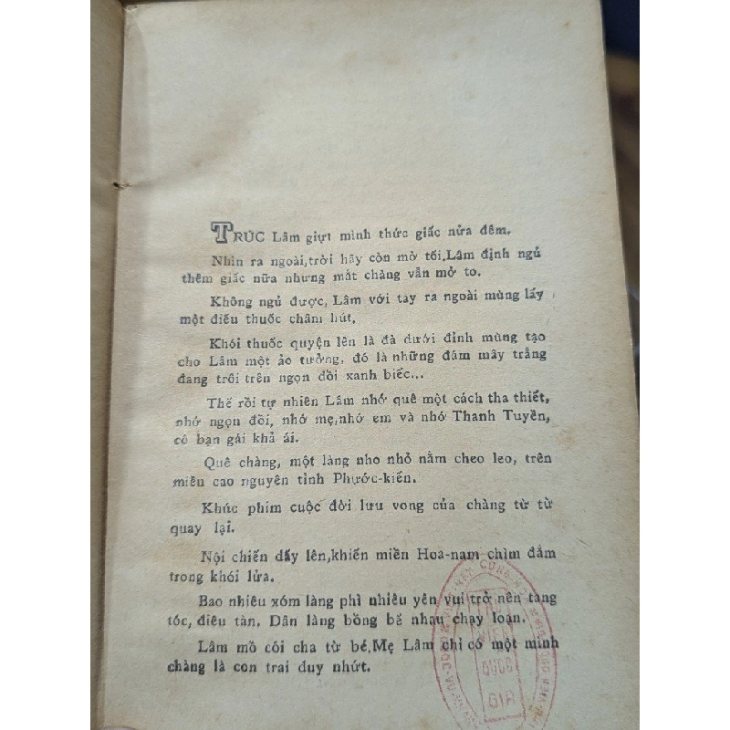 Lá rụng về cội - Lâm Ngữ Đường ( bản dịch của Nguyên Hùng ) 995725