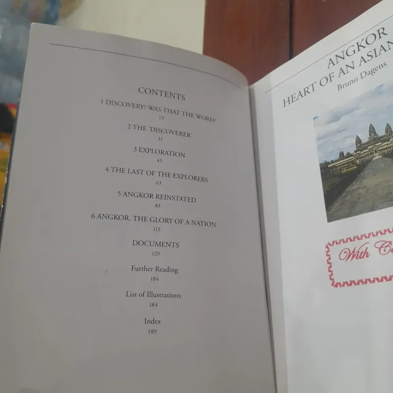 Thames & Hudson - ANGKOR Heart of an Asian Empire 562410