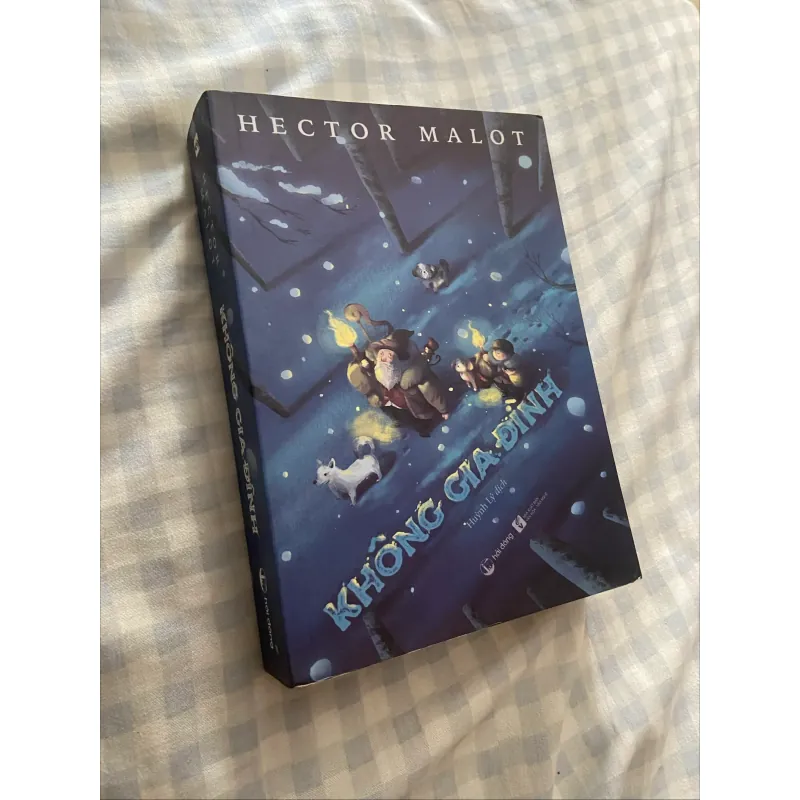 Không Gia Đình - Trong Gia Đình - Hector Malot (combo 2 cuốn) tặng kèm móc khoá bìa sách 756748