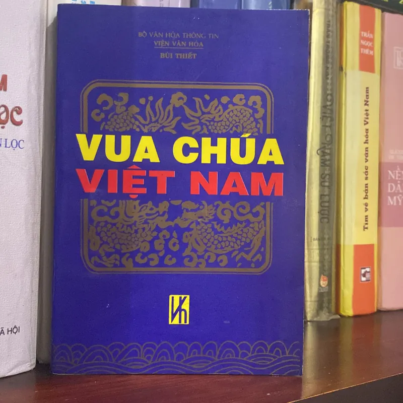 VUA CHÚA VIỆT NAM (XB 1995) 1008419
