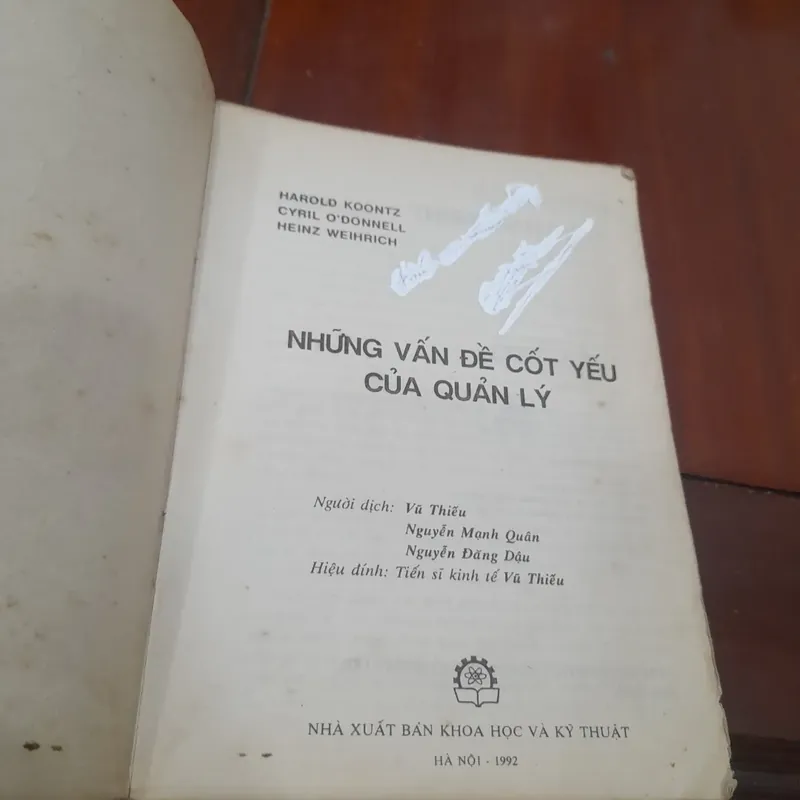 NHỮNG VẤN ĐỀ CỐT YẾU CỦA QUẢN LÝ 590922