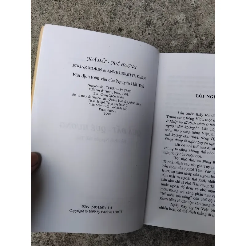 Quả đất quê hương của Edgar Morin và Anne Brigitte Kem  1026214