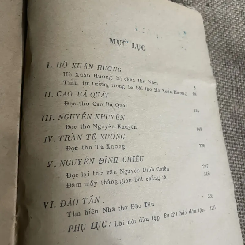 Nhà thơ cổ điển Việt Nam - xuân Diệu bộ hai tập  775803