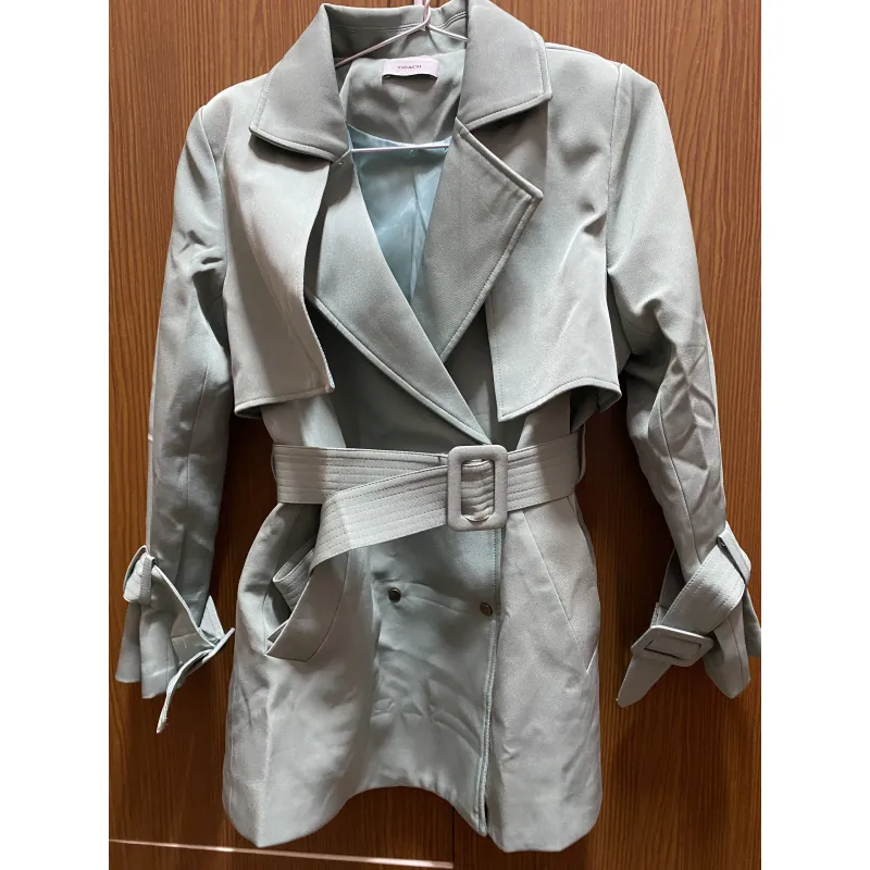 Áo khoác nữ màu xanh lá (màu trầm hơn màu lót trong) 800146