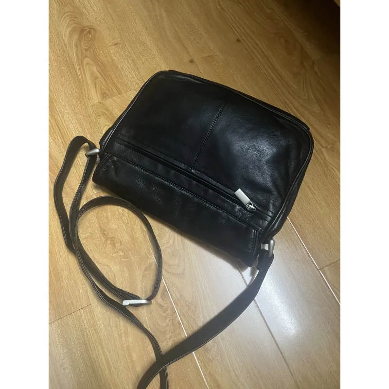 Túi nữ size 25*22*6 da thật 2hand 934438