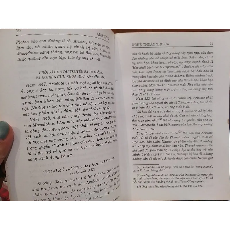 Aristote nghệ thuật thơ ca - Lưu Hiệp văn tâm điêu long 707438