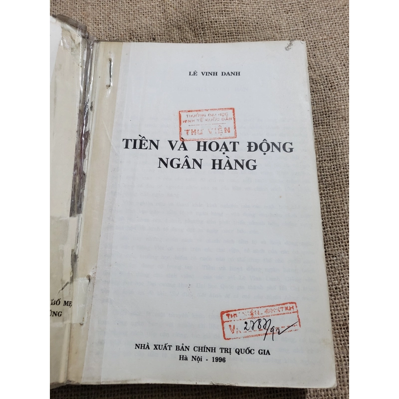Tiền và hoạt động ngân hàng ;Lê Vinh danh ; bìa cứng,  khổ lớn 383161