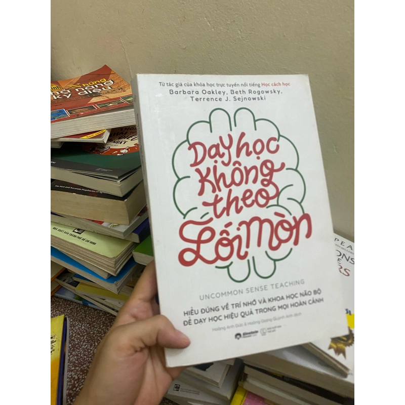 Sách dạy học không theo lối mòn 309842