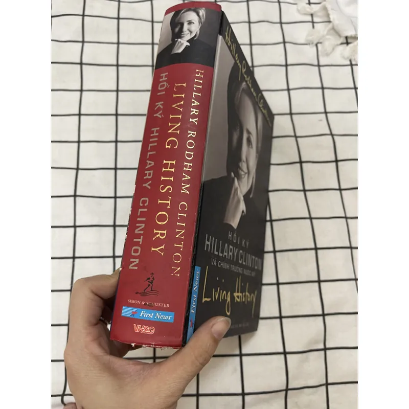 Hồi ký HILLRY CLINTON 737237