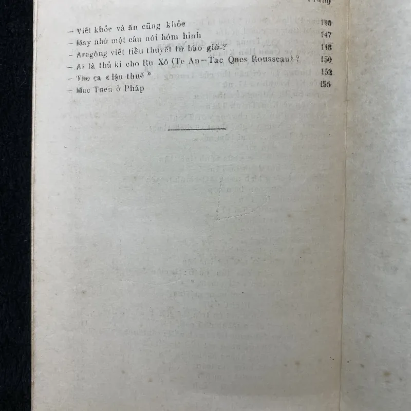 Chuyện làng văn Việt Nam và Thế giới (trọn bộ 2 tập)  1032477