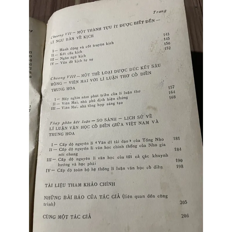 Tinh hoa lý luận văn học cổ điển Trung Quốc 748584