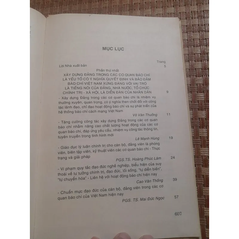 TĂNG CƯỜNG CÔNG TÁC XÂY DỰNG ĐẢNG 932787