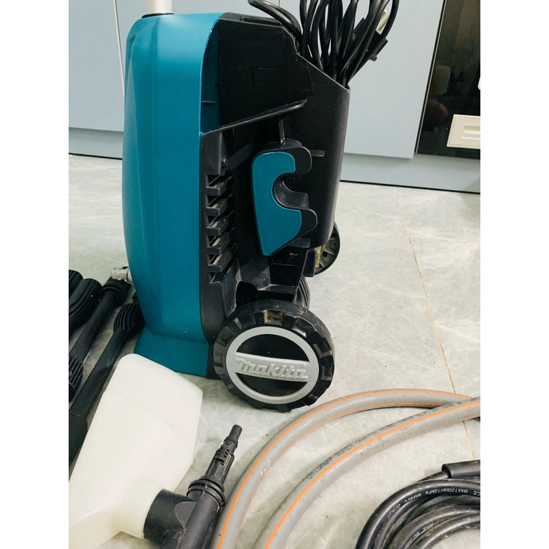 Máy rửa xe Makita model HW102 294701