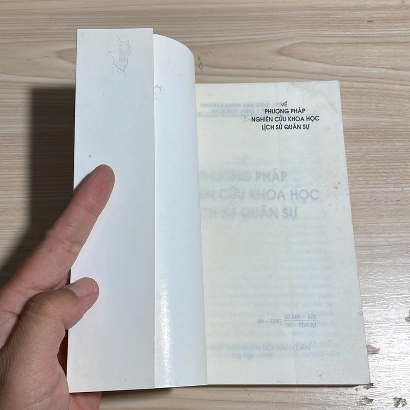 II Sách Quân Sự: Về Phương Pháp Nghiên Cứu Khoa Học Lịch Sử Quân Sự - 1999 548682