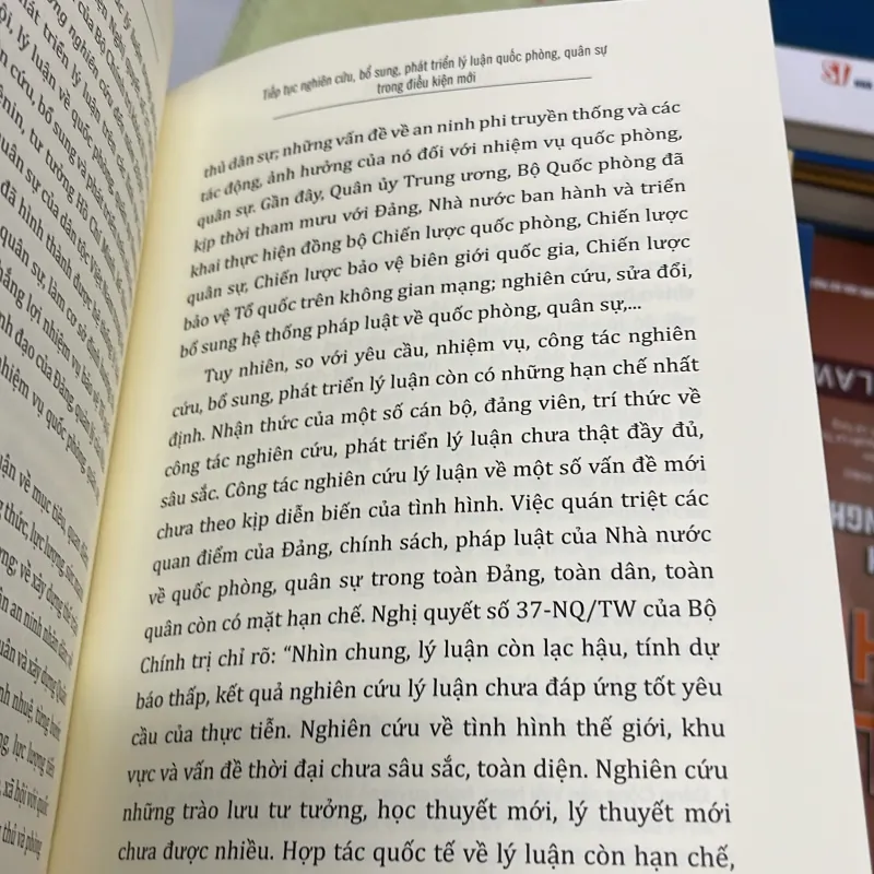 Sách Đại Tướng Lương Cường  996535